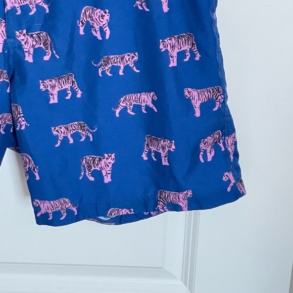 BONOBOS Banzai 7-inch Swim Trunks In Le Tigre Print Blue Pink - 35434 - Picture 5 of 11